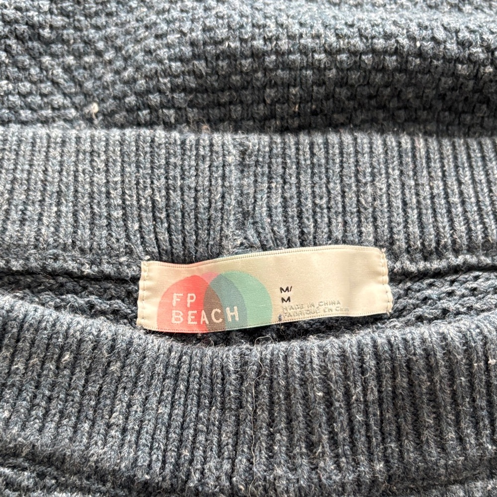 Women's Blue Sweater Set - Picture 4 of 5